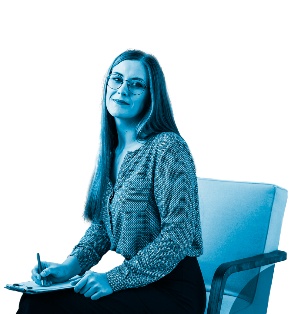 Foto de una mujer estudiante del Grado en Psicología