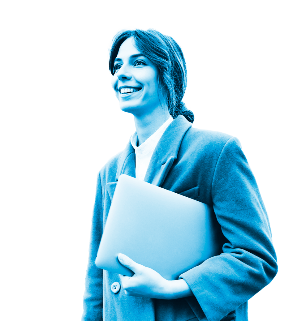 Foto de una mujer realizando el Doctorado en Ciencias de la Educación y la Comunicación